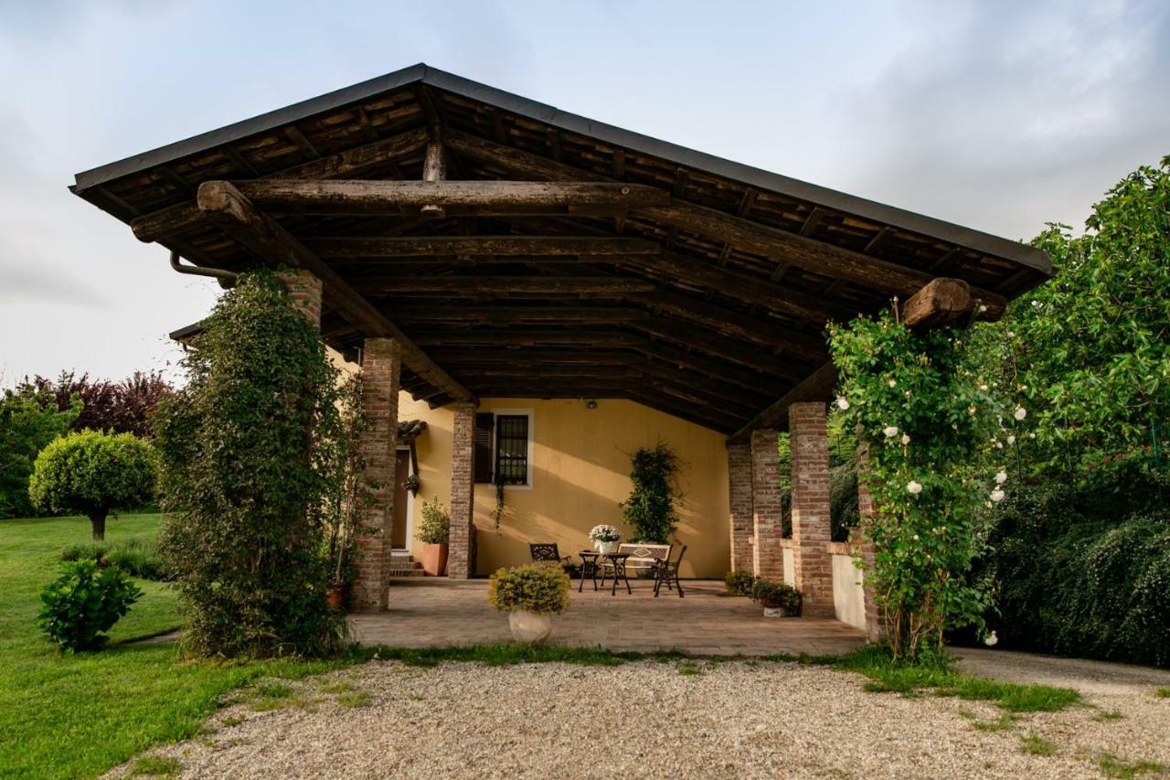 شقة La Casa In Collina ألبا المظهر الخارجي الصورة